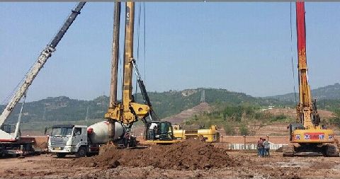 经开区高峰园标准厂房1-6栋厂房桩
