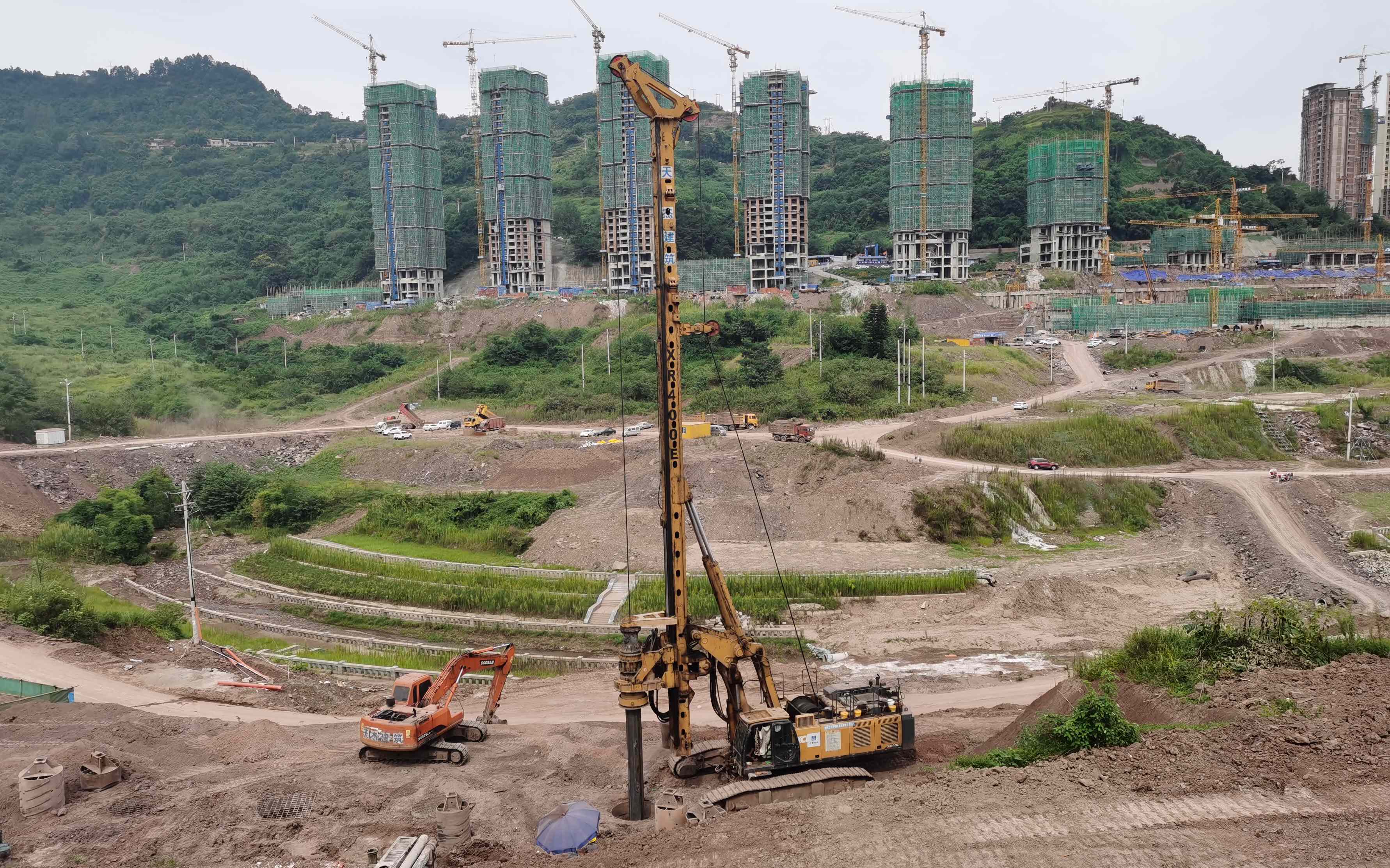 御景半岛环湖路
